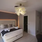 Palacio La Floresta 2*